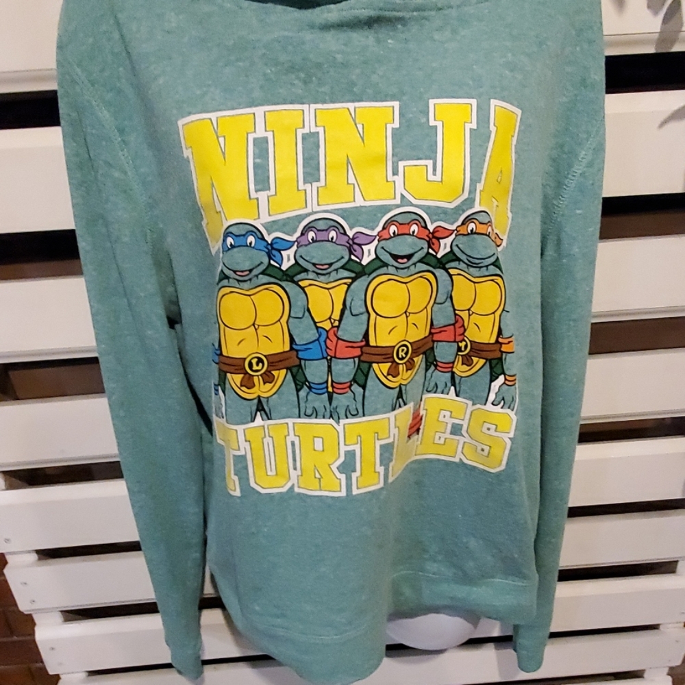 NICKELODEON hoodie.          #888